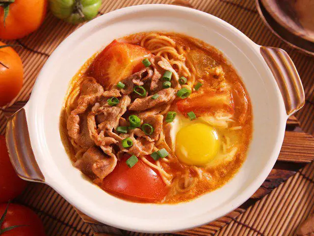 Hướng Dẫn Chi Tiết Cách Nấu Các Món Mì Ngon Tại Nhà