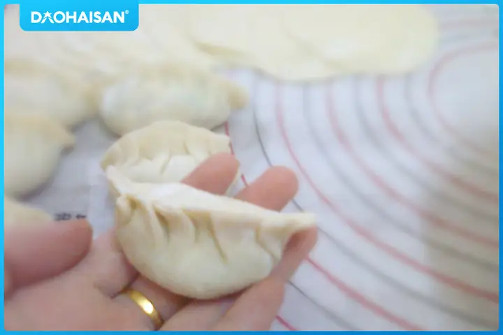 Cách Nấu Canh Bánh Xếp Hàn Quốc Chuẩn Vị Tại Nhà