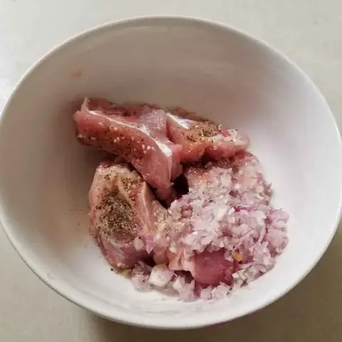 Cách Nấu Canh Bắp Cải Thịt Bằm: Chi Tiết Từ Sơ Chế Đến Thành Phẩm Cách Nấu Canh Bắp Cải Thịt Bằm: Chi Tiết Từ Sơ Chế Đến Thành Phẩm