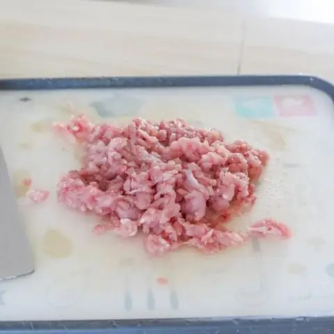 Cách Nấu Canh Bắp Cải Thịt Bằm: Chi Tiết Từ Sơ Chế Đến Thành Phẩm Cách Nấu Canh Bắp Cải Thịt Bằm: Chi Tiết Từ Sơ Chế Đến Thành Phẩm