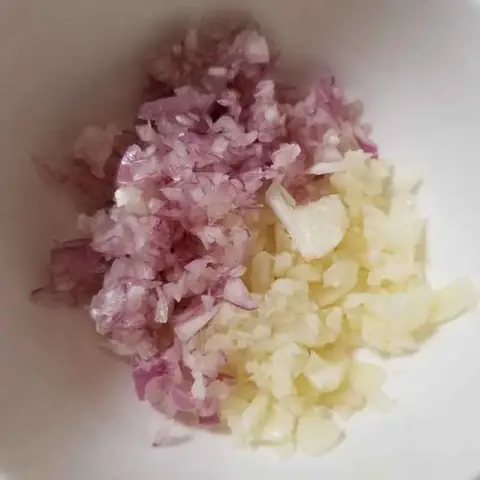 Cách Nấu Canh Bắp Cải Thịt Bằm: Chi Tiết Từ Sơ Chế Đến Thành Phẩm Cách Nấu Canh Bắp Cải Thịt Bằm: Chi Tiết Từ Sơ Chế Đến Thành Phẩm