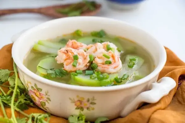 Canh bầu với tôm