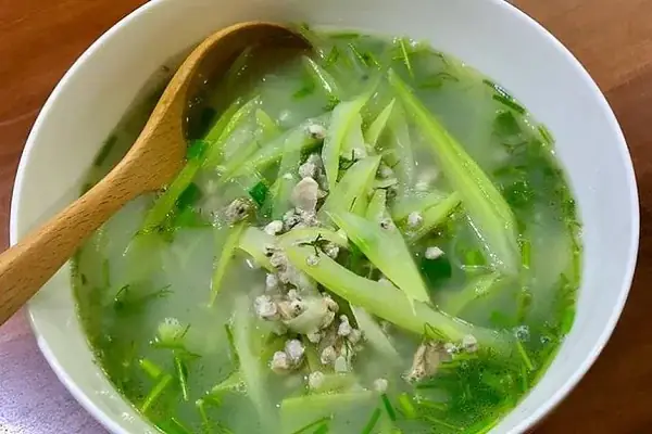 Canh bầu nấu hến (4 người ăn)
