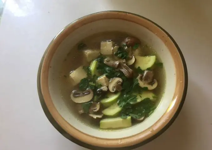 Canh bí ngòi nấu nấm