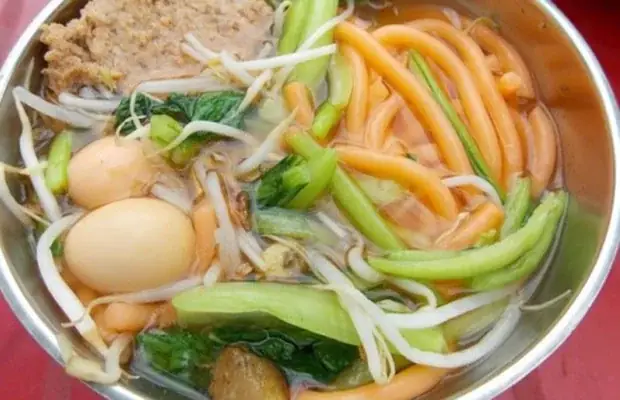 Cách nấu canh bún đỏ chuẩn vị Sài Gòn: Bí quyết từ A đến Z