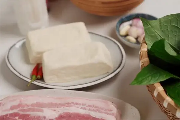 Chuẩn bị nguyên liệu Chuẩn bị nguyên liệu