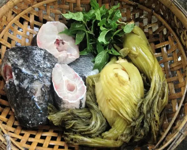 Cách Nấu Canh Cá Lóc Với Dưa Chua Chuẩn Vị Ai Cũng Mê