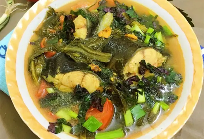 Hướng Dẫn Chi Tiết Cách Nấu Canh Cá Trê Với Dưa Chua Ngon Đậm Đà