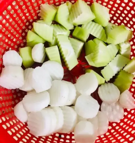 Cách Nấu Canh Cải Trắng Ngọt Thanh, Đậm Đà Chuẩn Vị Gia Đình Cách Nấu Canh Cải Trắng Ngọt Thanh, Đậm Đà Chuẩn Vị Gia Đình