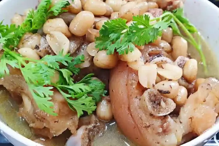 Hướng Dẫn Chi Tiết Cách Nấu Canh Chân Giò Ngon Khó Cưỡng