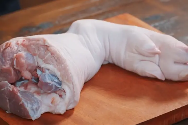 Hướng Dẫn Chi Tiết Cách Nấu Canh Chân Giò Ngon Khó Cưỡng