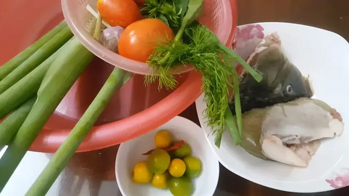 Cách Nấu Canh Chua Cá Chép Dọc Mùng Chuẩn Vị, Đậm Đà