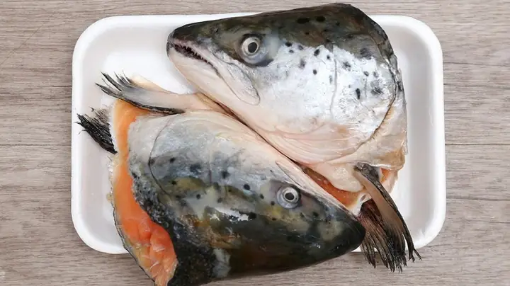 Hướng Dẫn Chi Tiết Cách Nấu Canh Chua Cá Hồi Dọc Mùng Ngon Chuẩn Vị