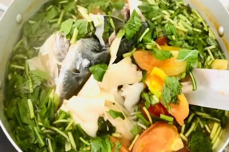 cách nấu canh chua cá tầm cách nấu canh chua cá tầm