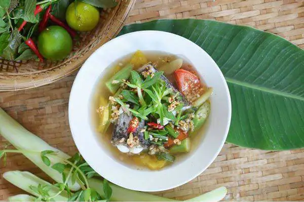 5. CÁCH NẤU CANH CHUA KIỂU MIỀN NAM