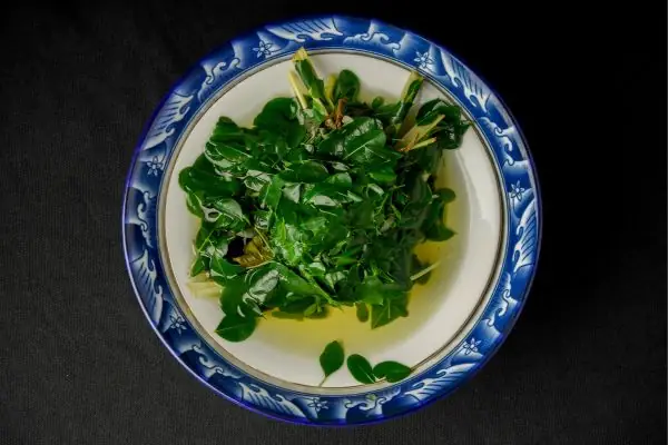 Cách nấu canh chùm ngây với tôm ngon bổ tại nhà