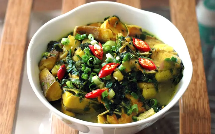 Cách Nấu Canh Chuối Lá Lốt Thơm Ngon, Đậm Đà Hương Vị Truyền Thống