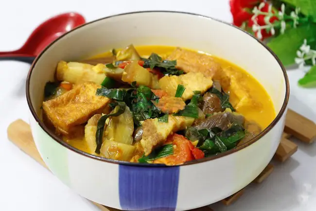 1. Cách nấu canh đậu, cà tím với thịt ba chỉ