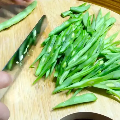 Hướng Dẫn Chi Tiết Cách Nấu Canh Đậu Que Thanh Mát, Bổ Dưỡng