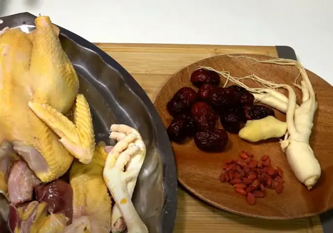 Hướng Dẫn Nấu Canh Gà Táo Đỏ Chuẩn Vị, Dễ Làm