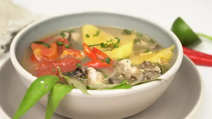 Cách Nấu Canh Hàu Với Dứa Thanh Mát, Dễ Làm Tại Nhà