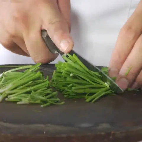 Cách Nấu Canh Hàu Với Hẹ Ngon Ngọt Chuẩn Vị Tại Nhà