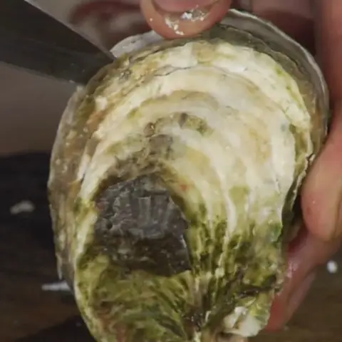 Cách Nấu Canh Hàu Với Hẹ Ngon Ngọt Chuẩn Vị Tại Nhà