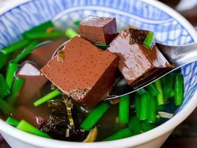 cách nấu canh hẹ với huyết