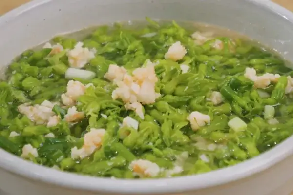 Cách Nấu Canh Hoa Thiên Lý Thịt Lợn Thanh Mát, Dễ Làm Cách Nấu Canh Hoa Thiên Lý Thịt Lợn Thanh Mát, Dễ Làm