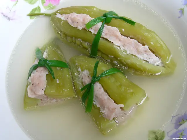 Hướng Dẫn Chi Tiết Cách Nấu Canh Khổ Qua Nhồi Cá Thác Lác