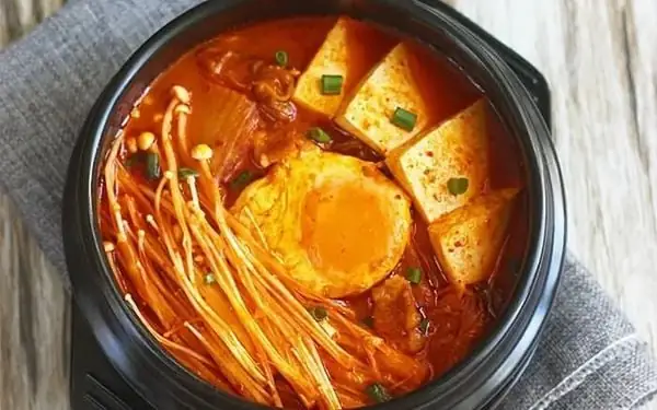 Cách Nấu Canh Kim Chi Thịt Ba Chỉ Chuẩn Vị Hàn Quốc Ngay Tại Nhà