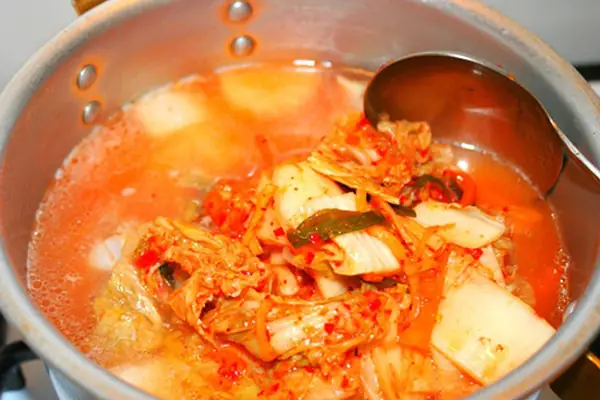 cách nấu canh kim chi thịt heo