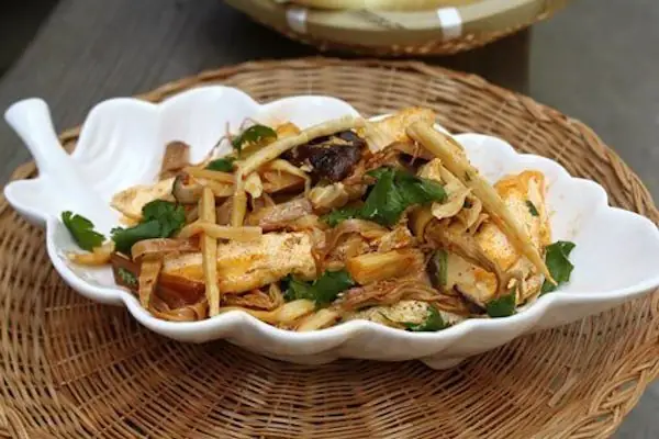 Cách Nấu Canh Măng Chua Chay Ngon Đậm Vị, Thanh Mát Cho Mọi Nhà