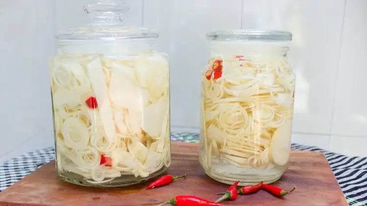 Cách Nấu Canh Măng Chua Với Thịt Heo Ngon Chuẩn Vị Gia Đình