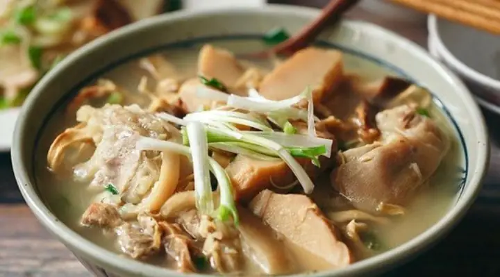 Cách nấu canh măng khô thịt bò thơm ngon, đậm đà