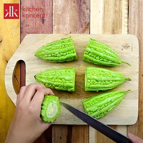 Hướng Dẫn Chi Tiết Cách Nấu Canh Mướp Đắng Không Bị Vàng Thơm Ngon Hướng Dẫn Chi Tiết Cách Nấu Canh Mướp Đắng Không Bị Vàng Thơm Ngon