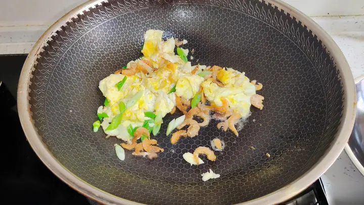 Nấu Canh Mướp Với Mì Tôm: Hướng Dẫn Công Thức Thơm Ngon, Đậm Vị