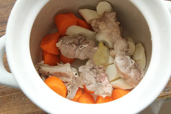 Hướng Dẫn Chi Tiết Cách Nấu Canh Nấm Đông Trùng Hạ Thảo