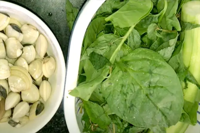 Cách Nấu Canh Ngao Cà Chua Thanh Mát, Bổ Dưỡng Cho Gia Đình