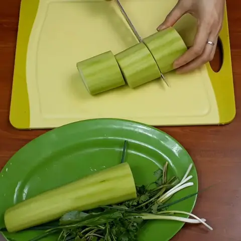 Hướng Dẫn Chi Tiết Cách Nấu Canh Nghêu Bầu Ngon Ngọt Chuẩn Vị