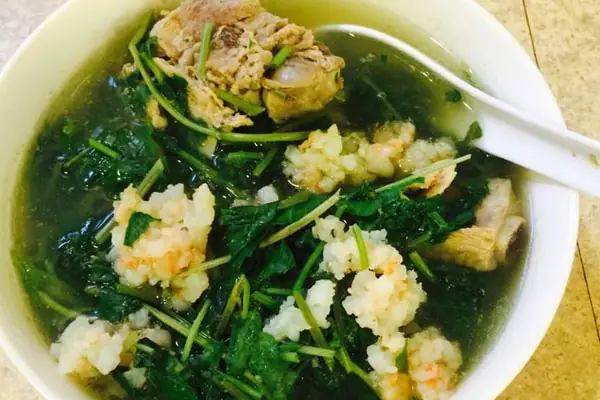 Cách nấu canh rau má với thịt bò ngon đậm đà tại nhà