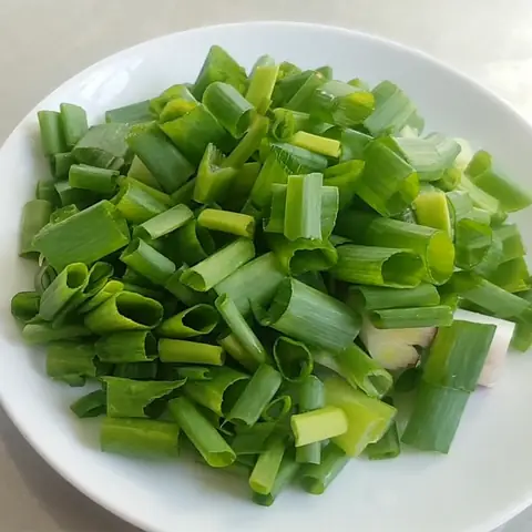 Cách nấu canh rau ngót với mướp thanh mát, bổ dưỡng cho gia đình