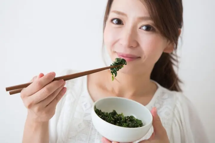 Cách Nấu Canh Rong Biển Cho Bà Bầu: 5 Công Thức Bổ Dưỡng Nhất Cách Nấu Canh Rong Biển Cho Bà Bầu: 5 Công Thức Bổ Dưỡng Nhất