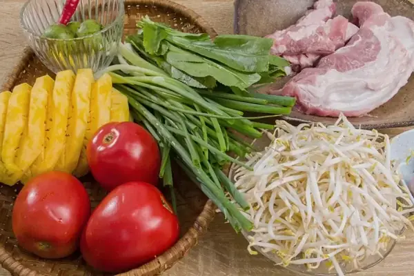 Cách nấu canh súp sườn non ngọt thanh, bổ dưỡng tại nhà