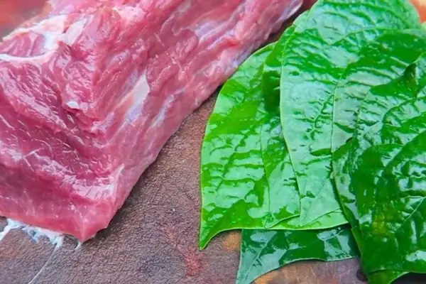 Cách nấu canh thịt trâu lá lốt đúng chuẩn: Công thức và mẹo hay