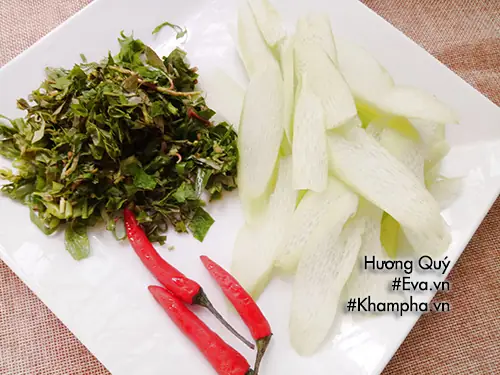 Cách Nấu Canh Trùng Trục Chua Dứa Thơm Ngon Chuẩn Vị Gia Đình