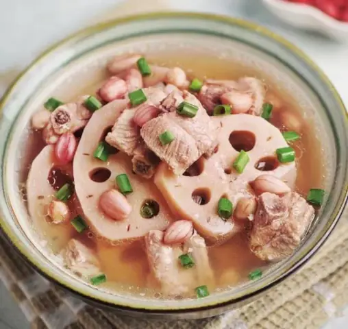 Hướng Dẫn Chi Tiết Cách Nấu Canh Xương Hầm Củ Sen Ngọt Thanh, Đậm Đà