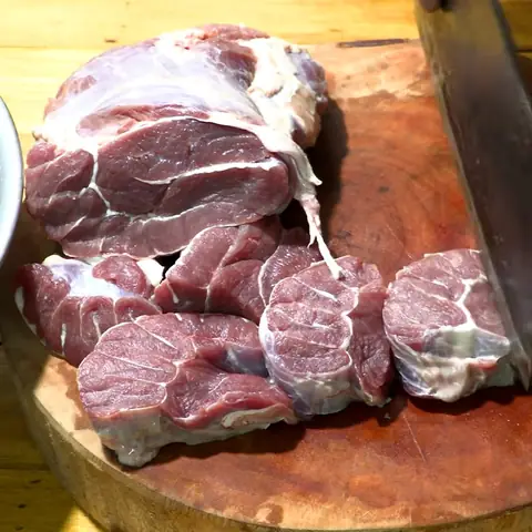 Cách Nấu Cà Ri Bò Ấn Độ Chuẩn Vị Tại Nhà