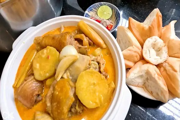 Cách Nấu Cà Ri Gà Với Sữa Đặc Thơm Ngon Chuẩn Vị Tại Nhà