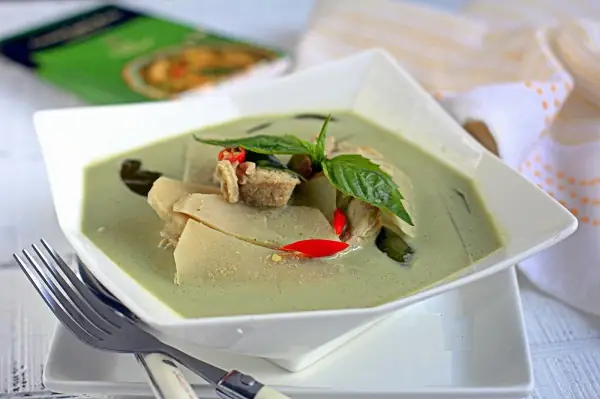 Hướng Dẫn Cách Nấu Cari Xanh Thái Chuẩn Vị Đậm Đà Tại Nhà